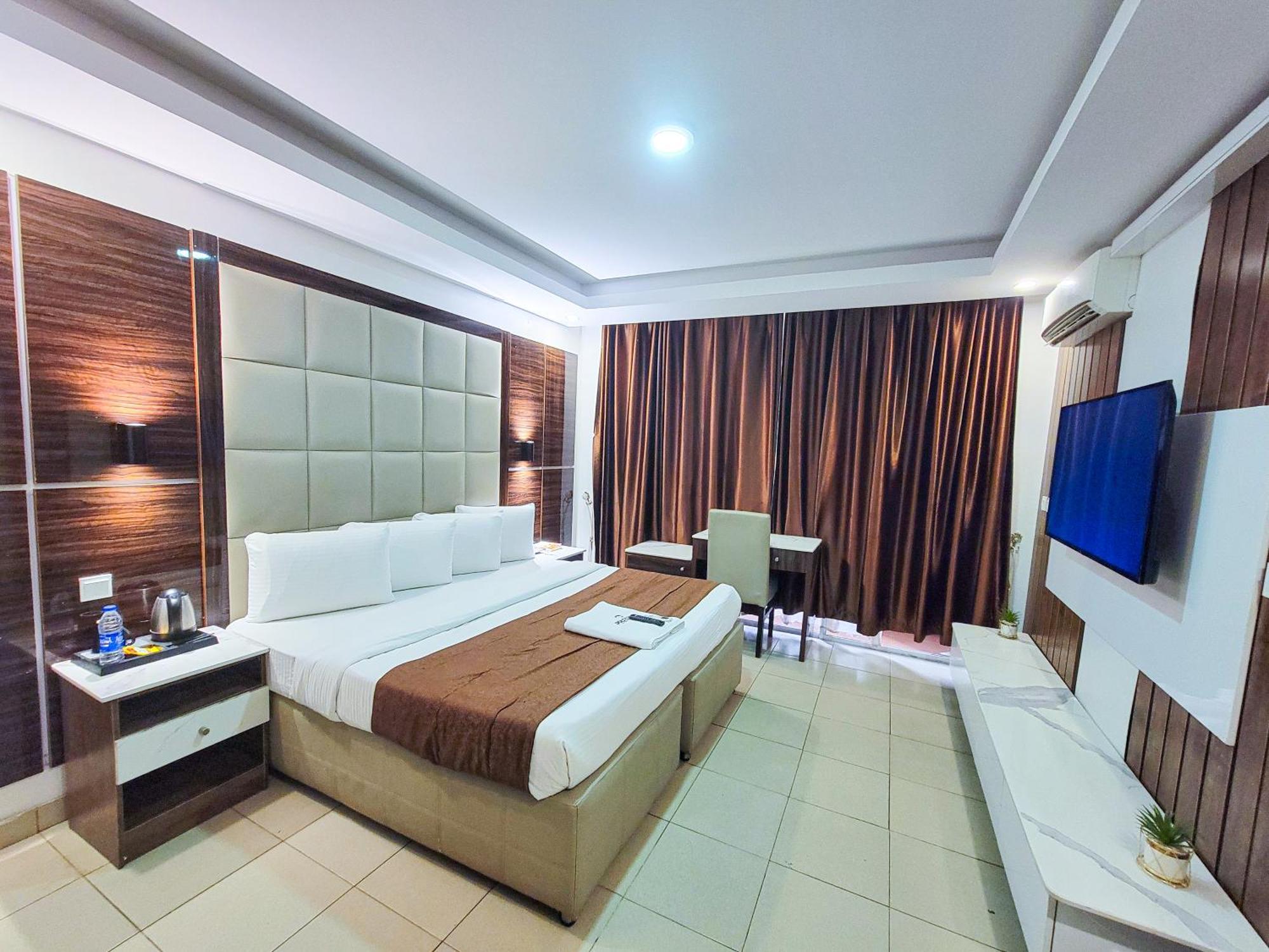 Presken Hotels @ Victoria Island Apese Exterior photo